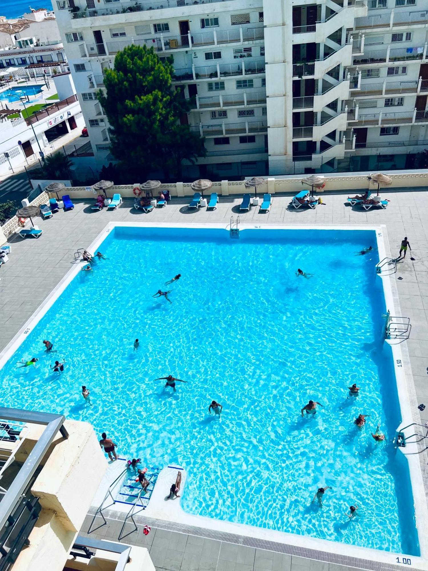 דירות Torremolinos Carihuela Nucleo Cristal מראה חיצוני תמונה